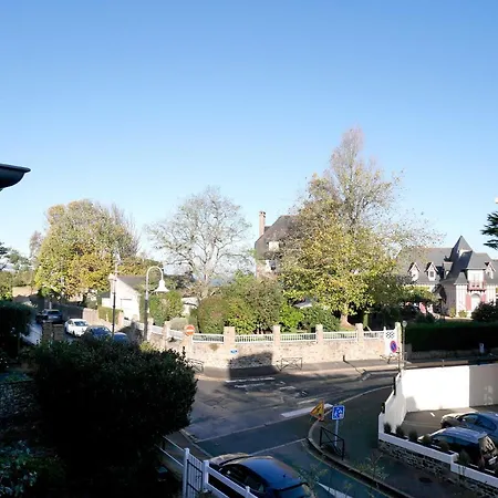 Clint House - 